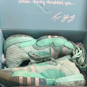 Trae young 2 basketball